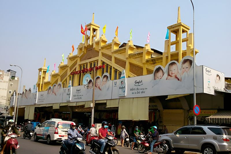 Chợ Tân Định cung cấp nhiều mặt hàng vải chất lượng